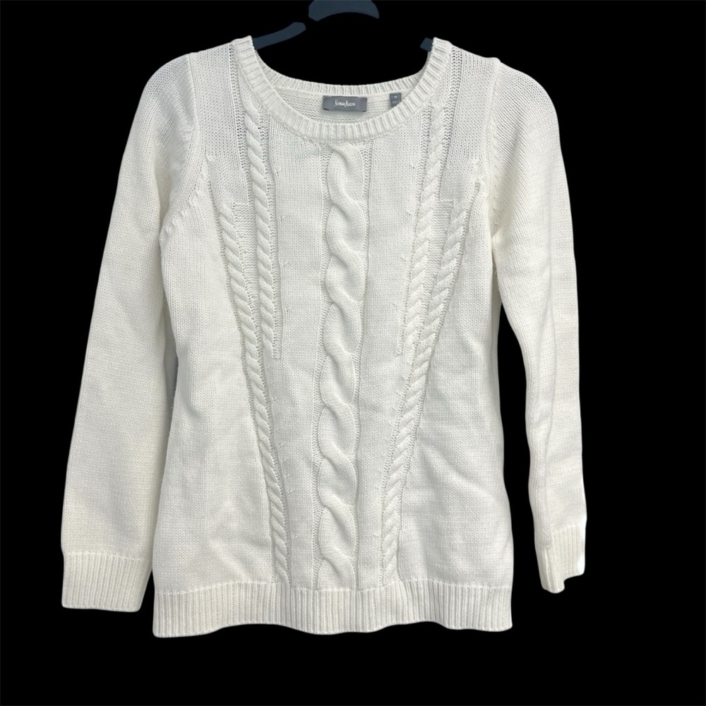 Neiman Marcus Ivory Cable Knit CrewNeck Cottagecore Minimalist Core Sweater Sz M